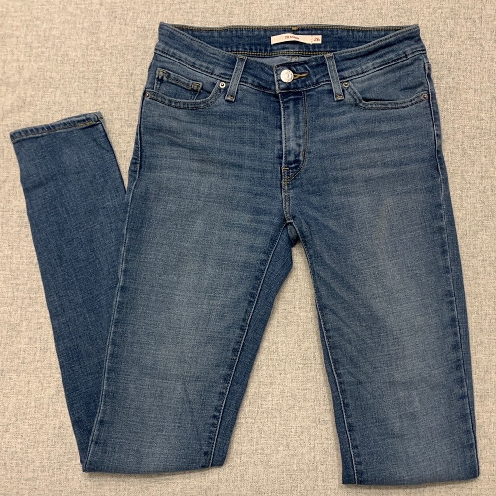 Levi’s 711 Skinny size 26